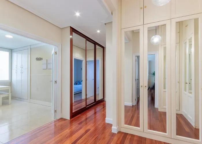 Akomodat En En El Centro De Con Parking