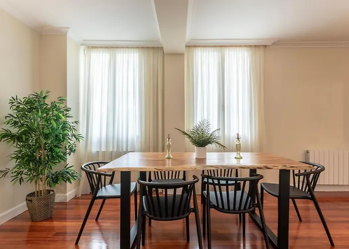 Akomodat En En El Centro De Con Parking Більбао